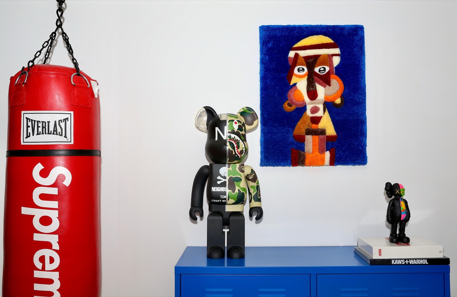 Kosi, œuvre murale en laine tuftée · JDO